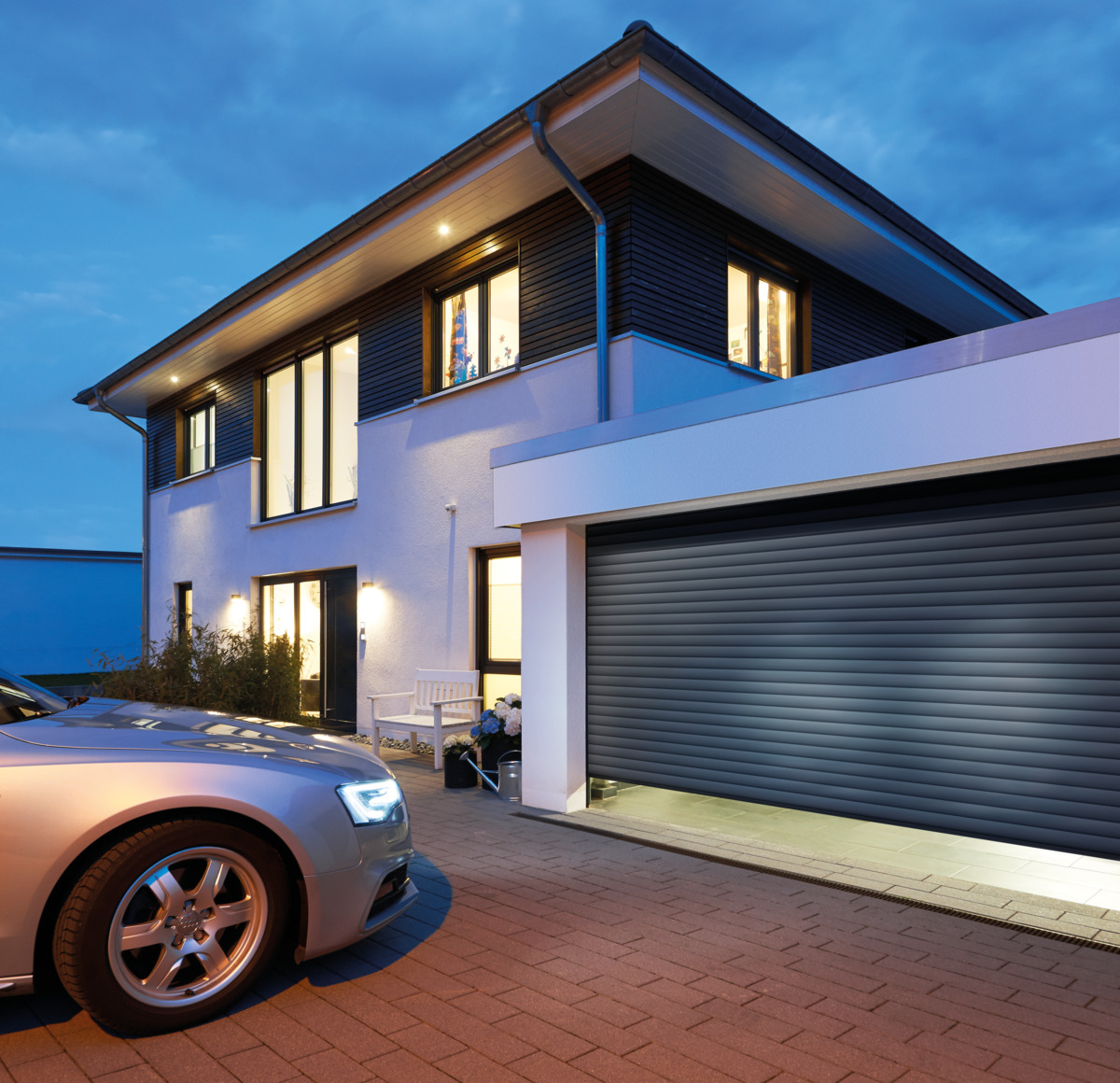 Porte de garage enroulable Hörmann RollMatic gris anthracite