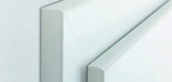 Porte à recouvrement de feuillure