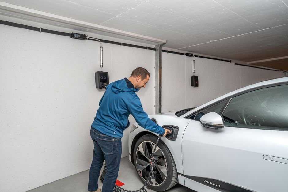 Borne de recharge à domicile : bien équiper sa maison à Lorient