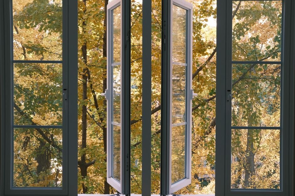 Châssis ouverture française 1 vantail : le bon choix pour votre maison à Quimperlé