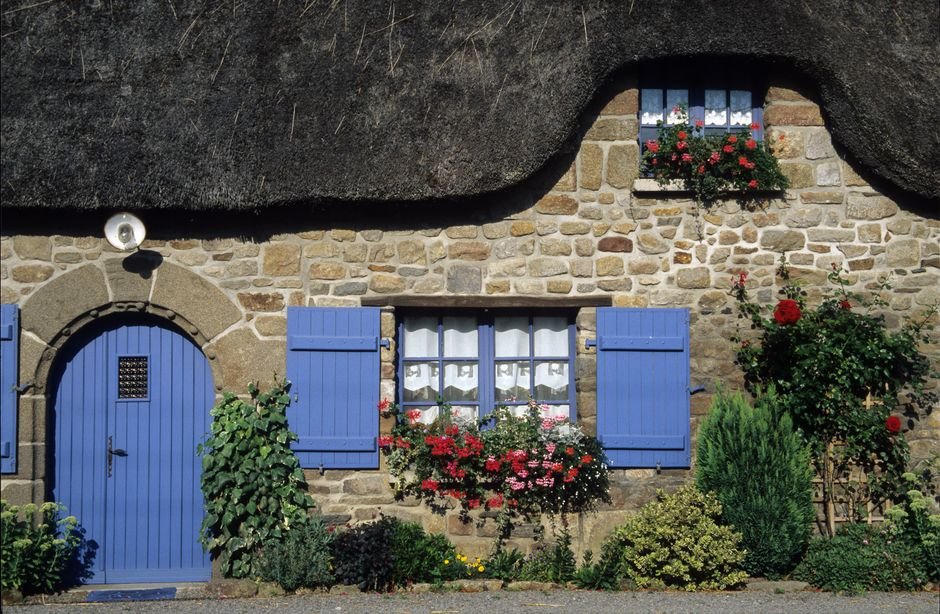 Porte d'entrée composite : isolation et entretien réduit face au climat breton à Brest